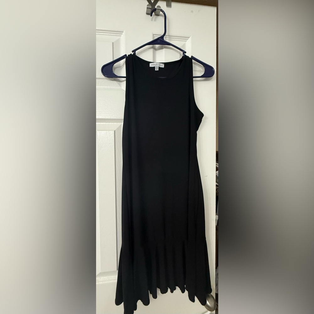 Annalee + Hope Black One Shoulder Sheath Dress